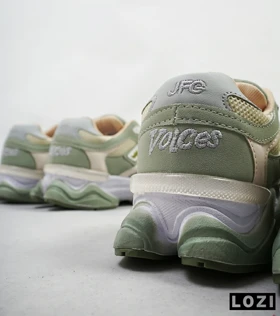 کفش کتانی زنانه سبز کرم NEW BALANCE 9060