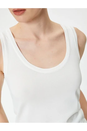 بند ضخیم زیر پیراهن U-Neck Viscose Blend Standard Cut 4SAK30099HT