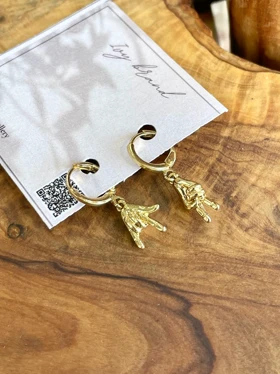 گوشواره طرح “I Love You” 🤟