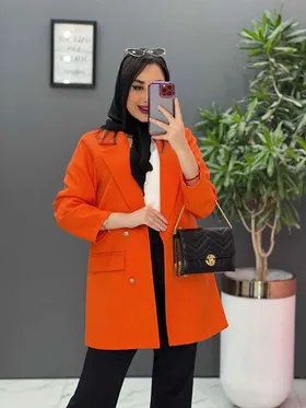 مانتو کتی مازراتی دکمه ژنرالی