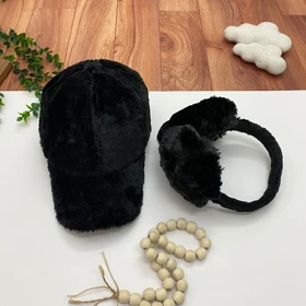 کلاه و گوشگیر دخترانه