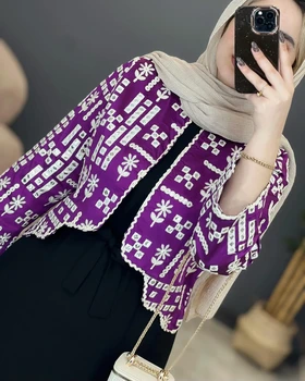 کت و سارافون سوزن‌دوزی
