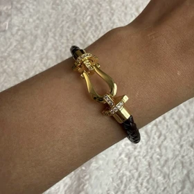 دستبند چرمی قهوه ای امگا