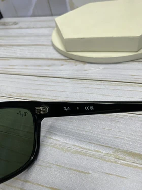 عینک آفتابی ری‌بن مدل RB4428 فریم کائوچو استات، عدسی کریستال UV400