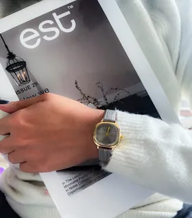 ساعت رویال مربعی