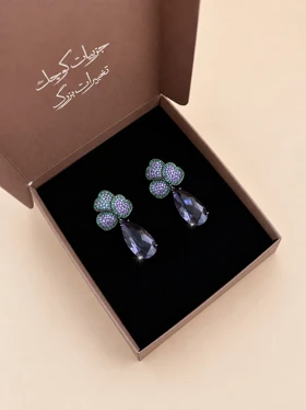 گوشواره جواهری 3 گلبرگ بنفش