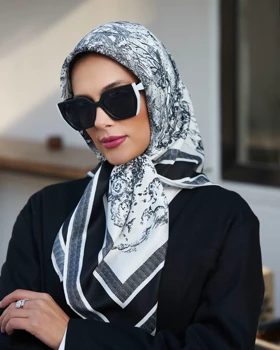 روسری ابریشم دور دست دوز (قواره 90) 30155