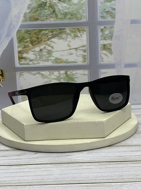 عینک آفتابی مردانه با فریم مشکی سایز کوچک و عدسی پلاریزه UV400 مناسب رانندگی