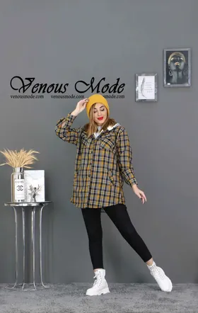 پالتو چهارخونه داخل ببعی