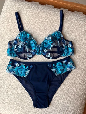 ست شورت وسوتین گیپور حریر سرمه ای کد 889