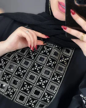 مانتو عبایی سوزن‌دوزی