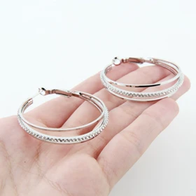 گوشواره زنانه مدل حلقه‌ای سه لاین