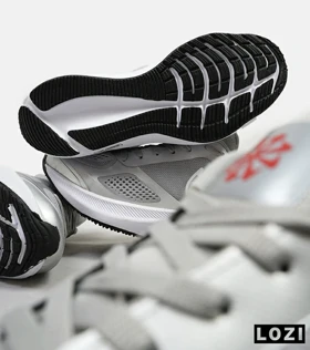 کفش کتانی مردانه طوسی Nike guide 10