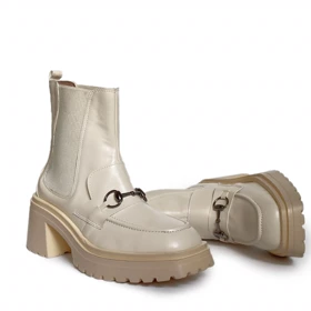 کفش نیم بوت زنانه مدل Stradivarius Ankle Boots - BTCr41