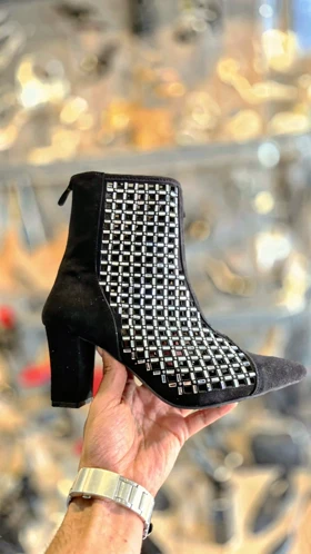 813 کفش مجلسی زنانه ساق‌دار نگین حجره ای