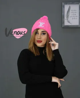 کلاه بافت LV پومدار