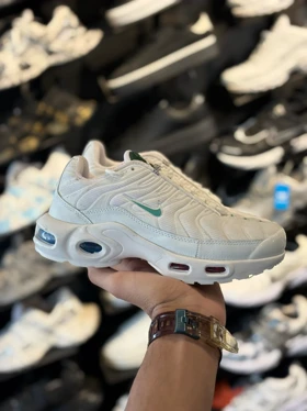 کتانی زنانه نایک تی ان