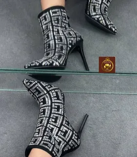 نیم بوت مجلسی زنانه پاشنه‌بلند جیوانچی نگینی