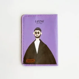 کاور پاسپورت و شناسنامه فانتزی چرم نئون مدل PC112 طرح لئون (بنفش)