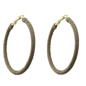 گوشواره زنانه مدل اسپیرو طرح حلقه‌ای بزرگ با بافت مارپیچی کرم