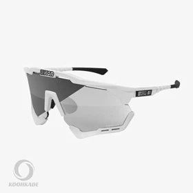 عینک فتوکرومیک OAKLEY SCICON سفید
