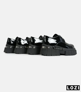 کفش کتانی مردانه ورنی BERSHKA
