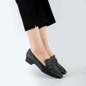 کفش کالج طبی زنانه و دخترانه رنگ مشکی کد M705