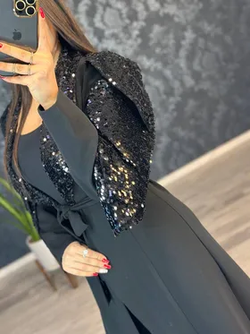 مانتو برگی پولک کد : 7966