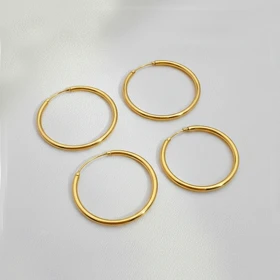 گوشواره حلقه‌ای ساده دریم طلایی براق