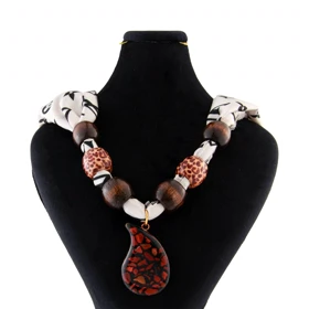 گردنبند دخترانه مدل پارچه ای بتجقه