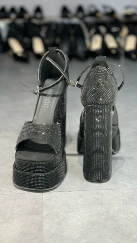 پاشنه دولژ نگینی کدP33