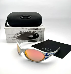 عینک آفتابی Oakley مدل Flame اقساط (نقره ای هفت رنگ)