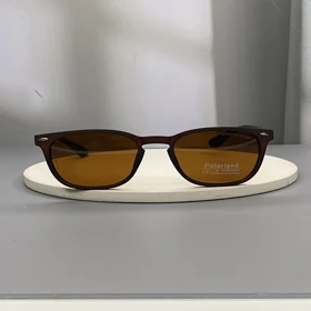 عینک آفتابی پورشه دیزاین با فریم کائوچو و لنز پلی‌کربنات پلاریزه UV400 Porsche Design Polarized