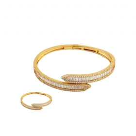 نیم ست دخترانه مدل میخی نگین‌دار