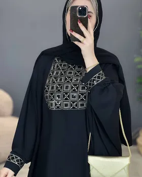 مانتو عبایی سوزن‌دوزی