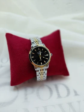 ساعت کلاسیک زنانه رومانسون رویال صفحه مشکی رنگ بدنه سفید طلایی