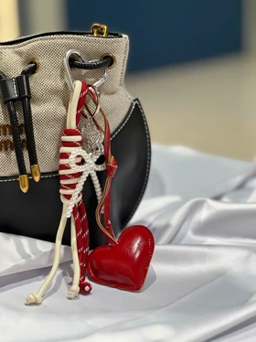 چارم بگ لاو (قرمز)