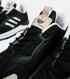 کفش کتانی مردانه مشکی سفید کرم ADIDAS boost
