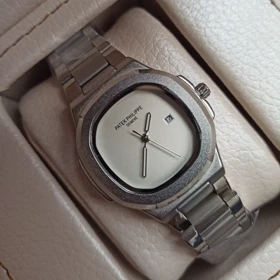 ساعت مچی زنانه پتک فیلیپ مینیمال +جعبه و باطری اضافه