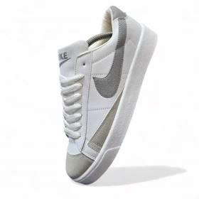 بلیزر سفید طوسی