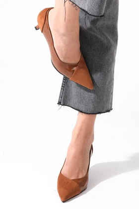 کفش پاشنه‌بلند کلاسیک زنانه میوگوستو mio-gusto