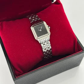 ساعت زنانه کارتیه پنتر نقره‌ای صفحه مشکی کد 790