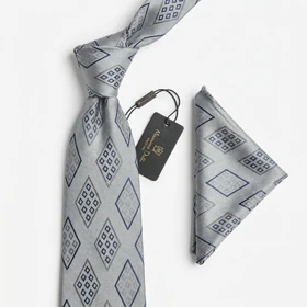 کراوات و پوشت دستدوز طرح لوزی مشبک برند Massimo Dutti