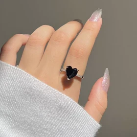 انگشتر قلب مشکی (رینگ نازک)