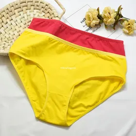 شورت زنانه نخی سه گل کوزا