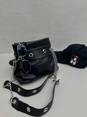 کیف عروسکی چرم