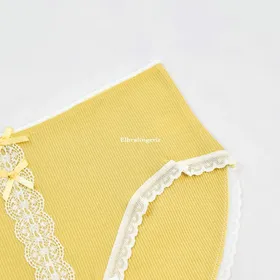 شورت زنانه کبریتی 3 گل تم خردلی