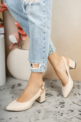 کفش پاشنه‌بلند کلاسیک زنانه اورجینال موگو muggo