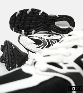 کفش کتانی مردانه و زنانه سفید مشکی NEW BALANCE 530 مدل 4697