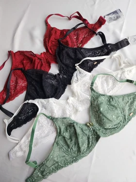 سوتین تک فنردار بدون ابر مینی مایزر SATER SEEN کد: 1060